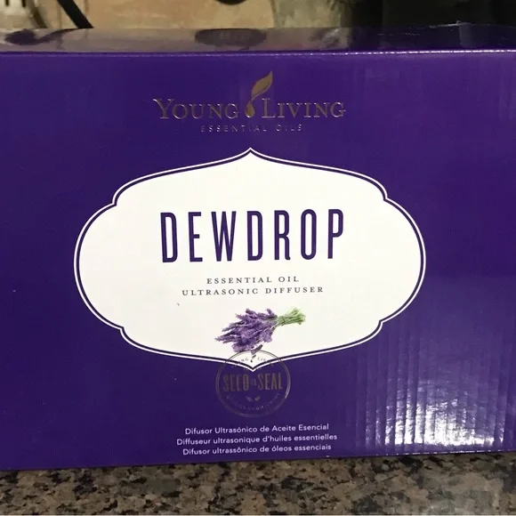 Young Living Dewdrop diffuser very easy to use,can run 10 hours on intermittent - Picture 2 of 5
